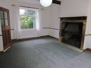 Living Room- click for photo gallery